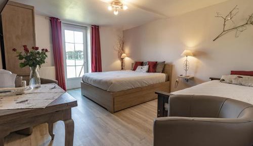 Triple Room with Garden View