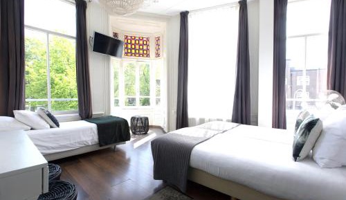 Triple Room with Canal View
