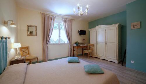 Deluxe Double Room with Bath