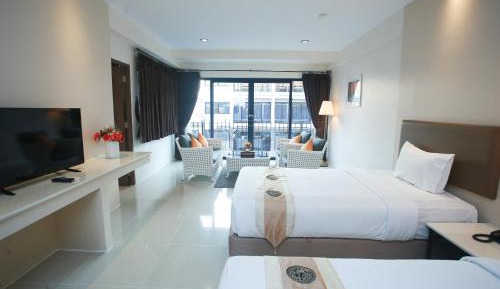Deluxe Family Room