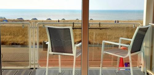 Standard Twin Room with Sea View