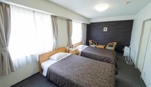 Standard Twin Room with Extra Bed - Non-Smoking