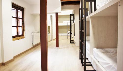 Bed in 12 Bed Female Dorm with Private Bathroom