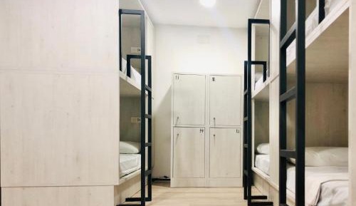 Bed in 18-Bed Mixed Dorm with Private Bathroom