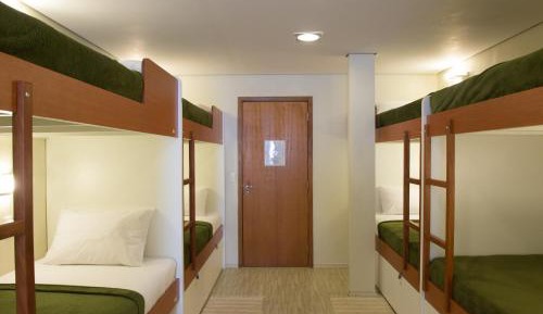 Single Bed in 8-Bed Male Dormitory Room Private Bathroom