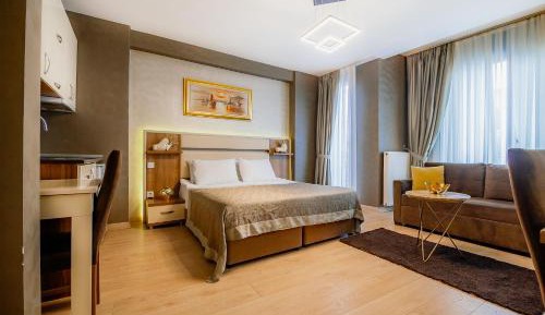 Deluxe Family Suite