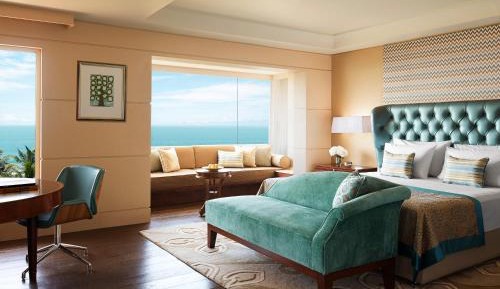 Taj Club Room Ocean View King Bed