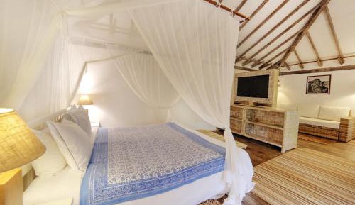 Bungalow (2 Adults)