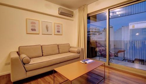 Studio Apartment