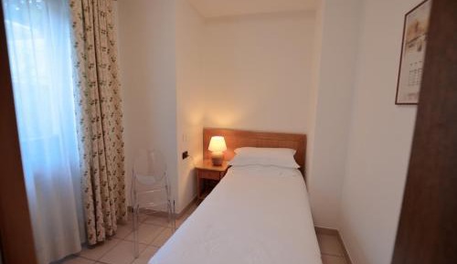 Superior Three-Bedroom Apartment with 2 Bathrooms