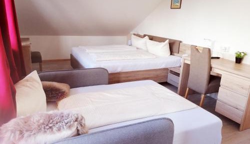Comfort Triple Room