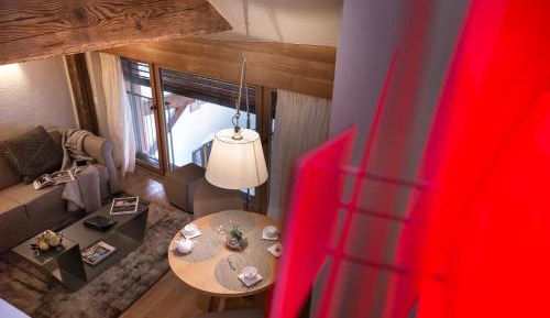 Deluxe Duplex Apartment with Fireplace and Spa Shower