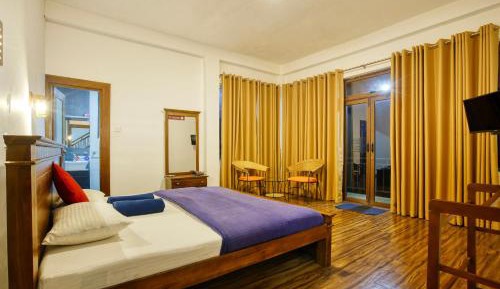 Deluxe Double Room with Balcony