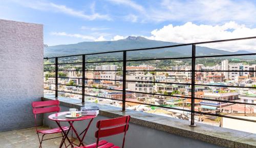 Deluxe Double Room with Halla Mountain View with Terrace