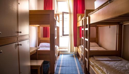 Mixed Dormitory Room