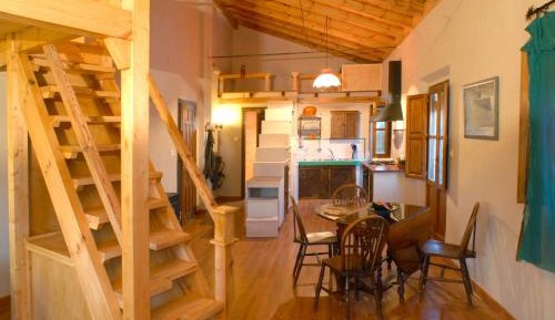 Studio - Split Level