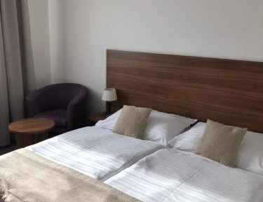 Economy Deluxe Room (Air conditioning noise)