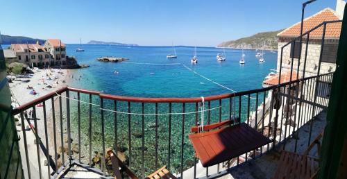 Double Room with Balcony and Sea View 2