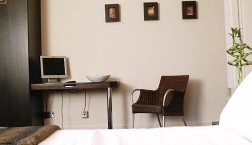 Twin Room with Private Bathroom