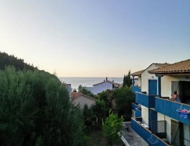 Deluxe Double Room with Balcony and Sea View