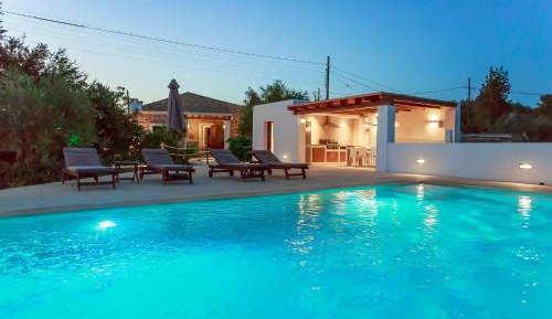 Four-Bedroom Townhouse