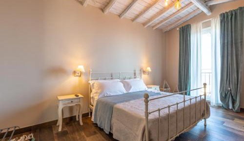 Queen Suite with Sea View