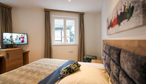 Double Room with Extra Bed