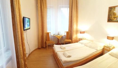 Triple Room with Shower