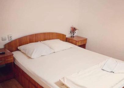 Standard Double Room with Shared Bathroom