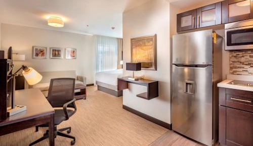 Queen Studio Suite