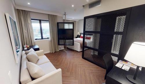 Deluxe Junior Suite
