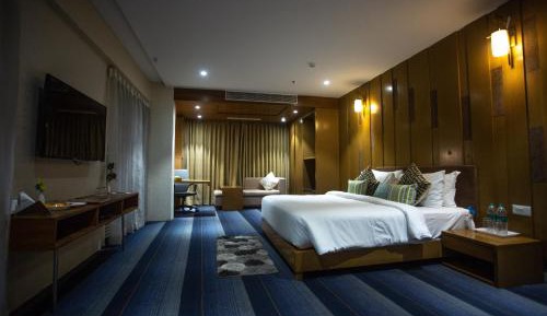 Skyline View Suite - 24 Hour Checkin/Checkout