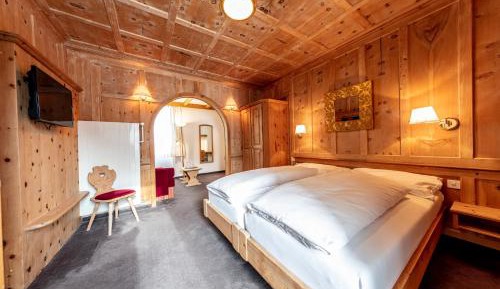 Junior Suite with Balcony