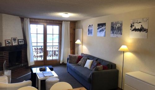 Three-Bedroom Apartment CZ 013
