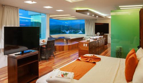Suite with City View