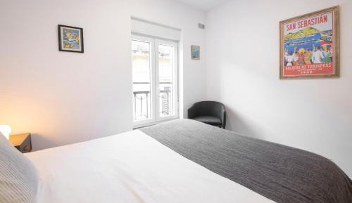 Single Room with Private Bathroom