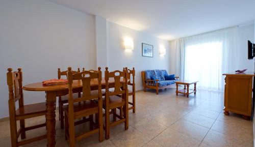 Two-Bedroom Apartment with Pool View 