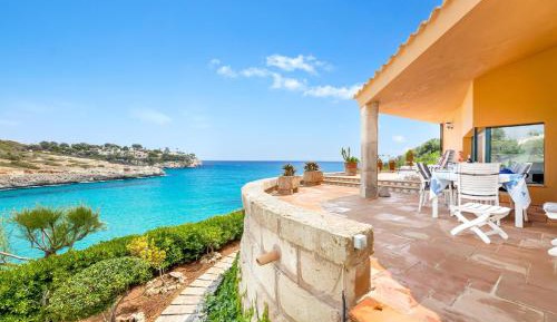 Villa with Sea View