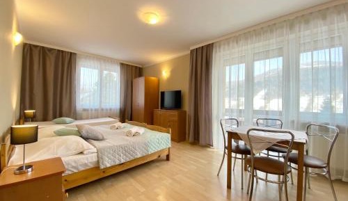 Suite with Mountain View