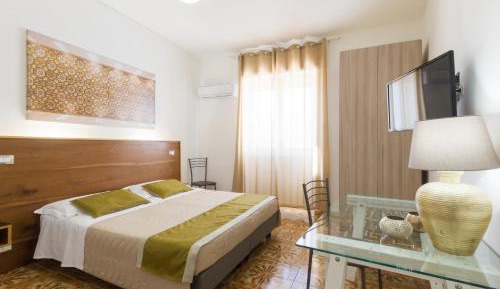 Comfort Triple Room