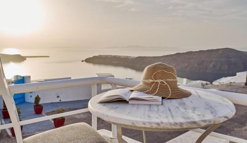 Luxury Apartment with Hot Tub, Sea and Sunset View