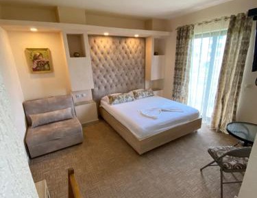 Triple Room with Balcony