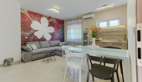 Two Bedroom Apartment 
