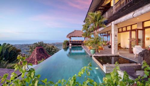 Raja Five-Bedroom Pool Villa with Ocean View