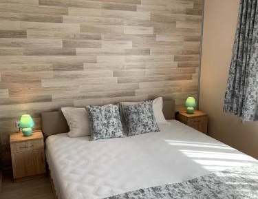 Double or Twin Room with Private Bathroom