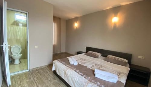 Large Double Room