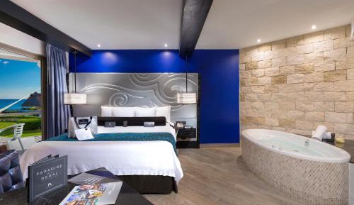 Platinum Deluxe Double Room with Terrace