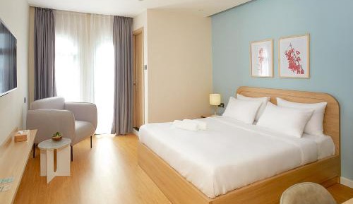 Queen Room with Balcony