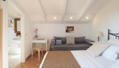 Classic Triple Room