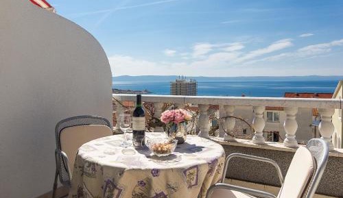 Studio with Sea View
